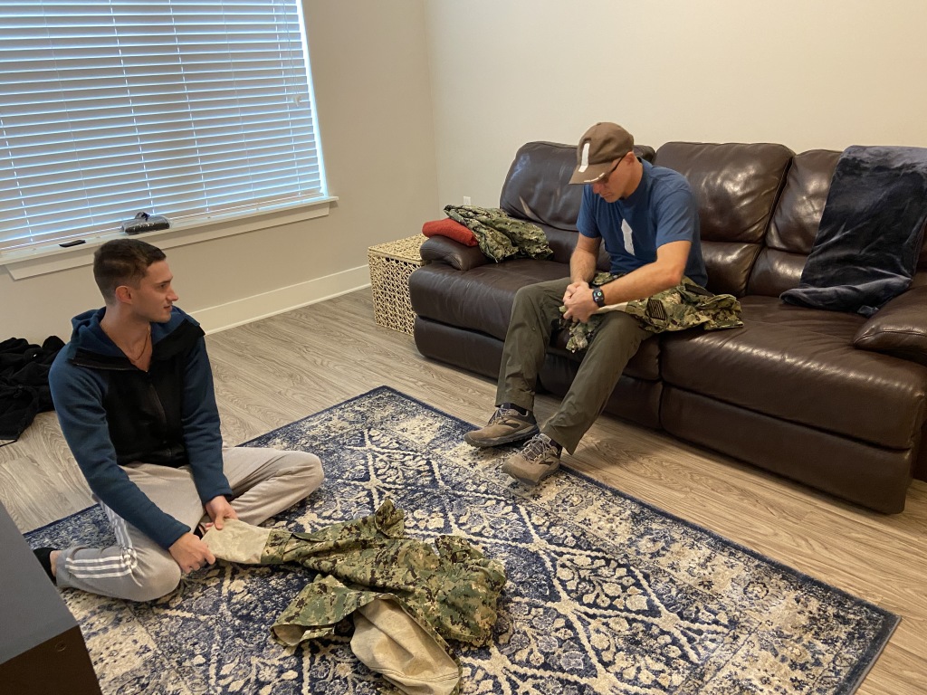 2022/02(February)/Chance-Navy-Graduation-House-Hunting/1024x768_2022-02-06-Apartment-07-Chance-Travis.JPG
