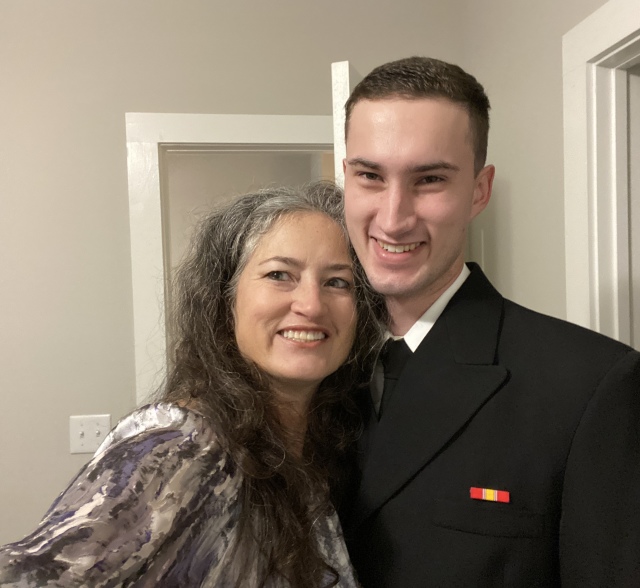 2022/02(February)/Chance-Navy-Graduation-House-Hunting/640x480_2022-02-04-Chance-Graduation-Navy-PTC-04-GOOD-Suzi.JPG