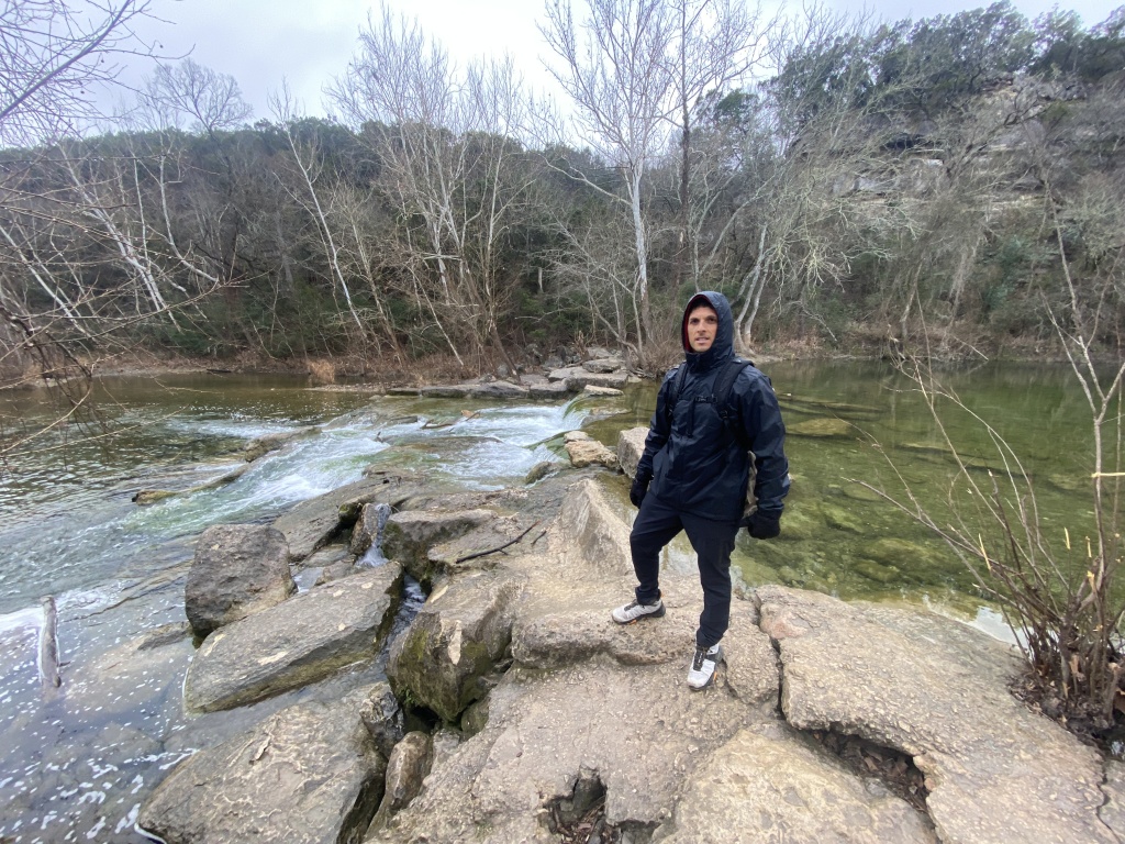 2022/02(February)/Misc/1024x768_2022-02-26-Fred-hiking-greenbelt-2.JPG