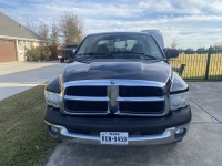 2022/03(March)/3-Dodge-Vehicles/2021-12-01-Dodge-2004Pickup-New-Plates-broken-grill.JPG