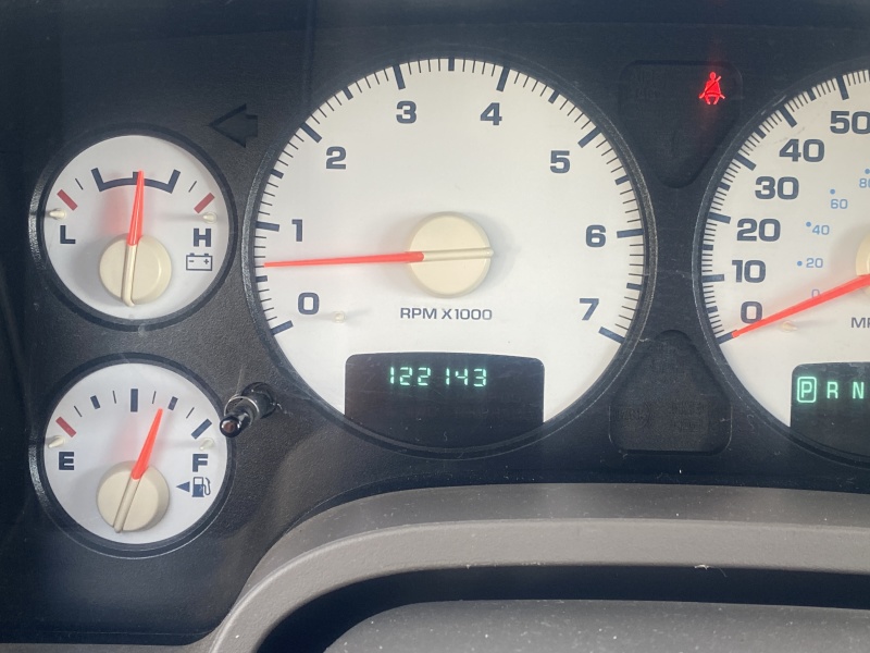 2022/03(March)/3-Dodge-Vehicles/800x600_2022-01-18-Dodge-2004Pickup-Odometer.JPG