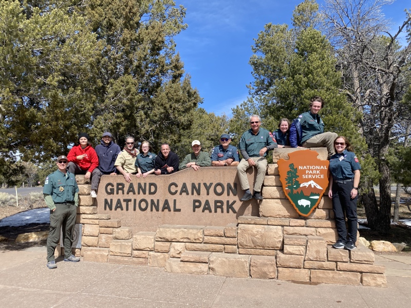 2022/03(March)/Grand-Canyon-Crew8787/800x600_2022-03-13-Grand-Canyon-020-Travis-Addison-Markus-Ben-Carl-Guy-Nicole-Quade-Theresa.JPG