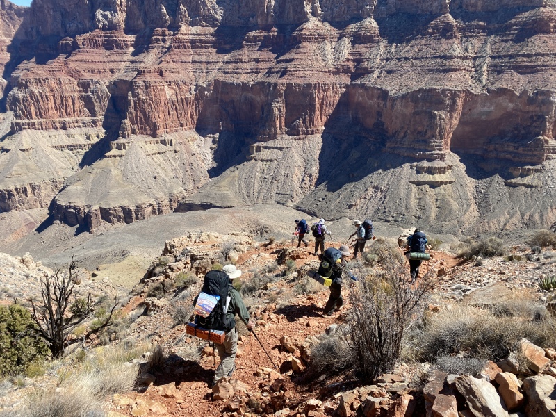 2022/03(March)/Grand-Canyon-Crew8787/800x600_2022-03-14-Grand-Canyon-067-Ben-Nicole-Addison-Guy-Carl-Quade.JPG