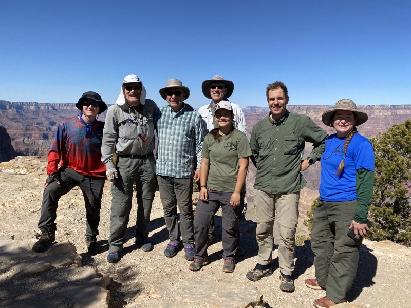 2022/03(March)/Grand-Canyon-Crew8787/800x600_2022-03-18-Grand-Canyon-226-Quade-Carl-Guy-Travis-Ben-Addison-Nicole.JPG