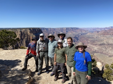 2022-03-18-Grand-Canyon-227-Quade-Carl-Guy-Addison-Travis-Ben-Nicole.JPG