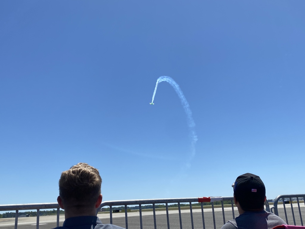 2022/04(April)/Blue-Angels-Airshow/1024x768_2022-04-10-Blue-Angeles-Charleston-SC-038.JPG