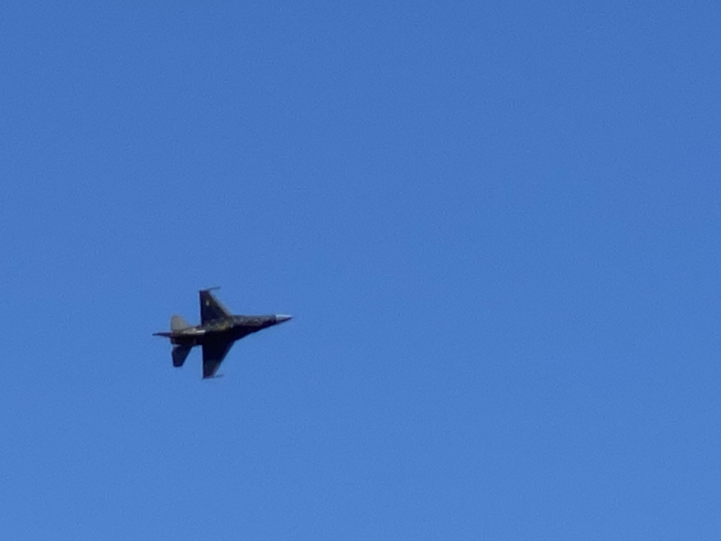 2022/04(April)/Blue-Angels-Airshow/1024x768_2022-04-10-Blue-Angeles-Charleston-SC-054.JPG