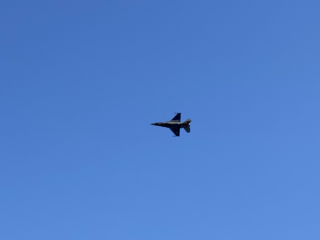 2022/04(April)/Blue-Angels-Airshow/1024x768_2022-04-10-Blue-Angeles-Charleston-SC-055.JPG
