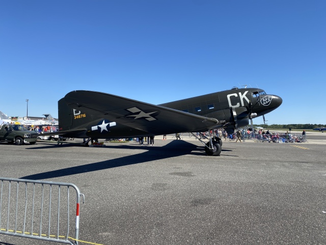 2022/04(April)/Blue-Angels-Airshow/640x480_2022-04-10-Blue-Angeles-Charleston-SC-017.JPG