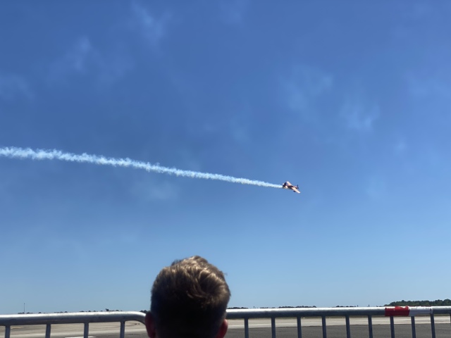 2022/04(April)/Blue-Angels-Airshow/640x480_2022-04-10-Blue-Angeles-Charleston-SC-045.JPG