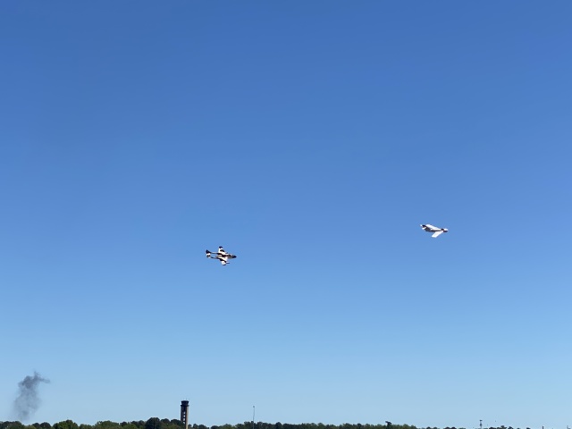 2022/04(April)/Blue-Angels-Airshow/640x480_2022-04-10-Blue-Angeles-Charleston-SC-049.JPG