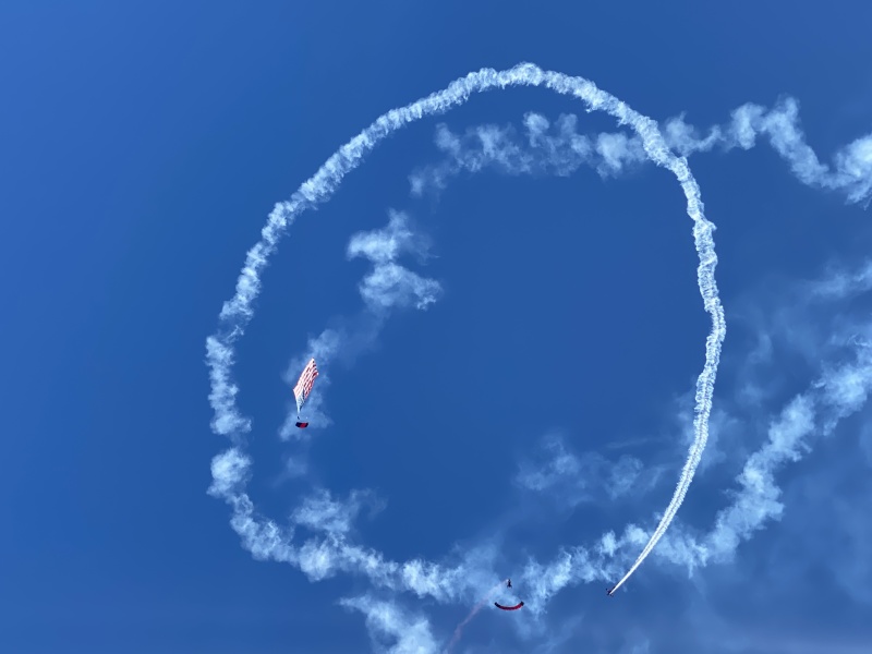 2022/04(April)/Blue-Angels-Airshow/800x600_2022-04-10-Blue-Angeles-Charleston-SC-028.JPG