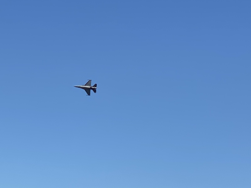 2022/04(April)/Blue-Angels-Airshow/800x600_2022-04-10-Blue-Angeles-Charleston-SC-053.JPG