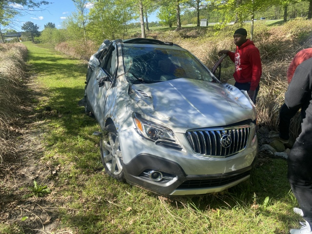 2022-04-09-Chance-1st-House-03-witnessed-Car-Crash-and-assisted.JPG