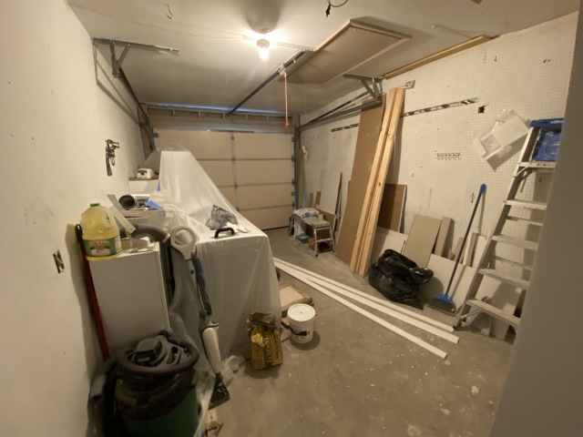 2022-04-17-Chance-1st-House-77-garage.JPG