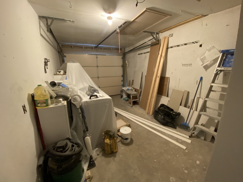 2022/04(April)/Chance-1st-House/800x600_2022-04-17-Chance-1st-House-77-garage.JPG