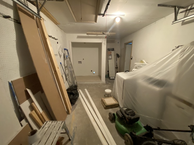 2022/04(April)/Chance-1st-House/800x600_2022-04-17-Chance-1st-House-78-garage.JPG