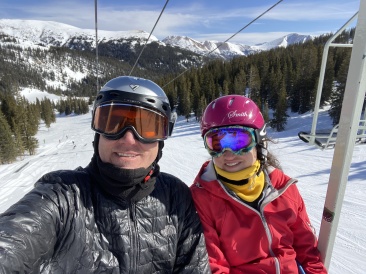2022-04-02-Colorado-20-Travis-Suzi-chairlift.JPG
