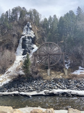 2022-04-03-Colorado-25-waterfall.JPG