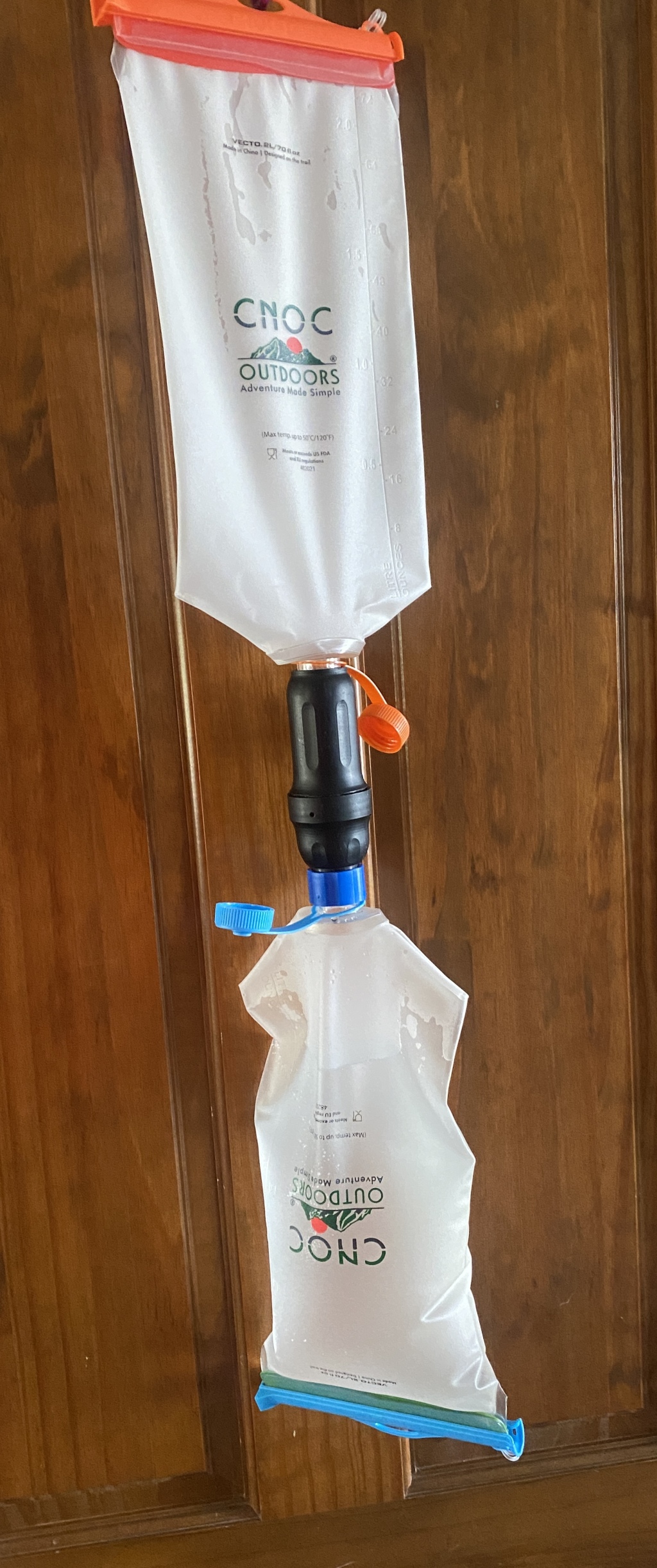 2022/04(April)/Misc/1024x768_2022-04-07-CNOC-Gravity-Bags-water-filter.JPG