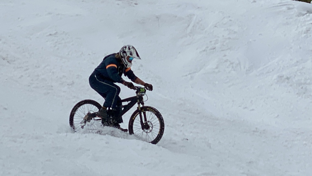 2022-05-22-ABasin-bike-ride-05-Justin.JPG