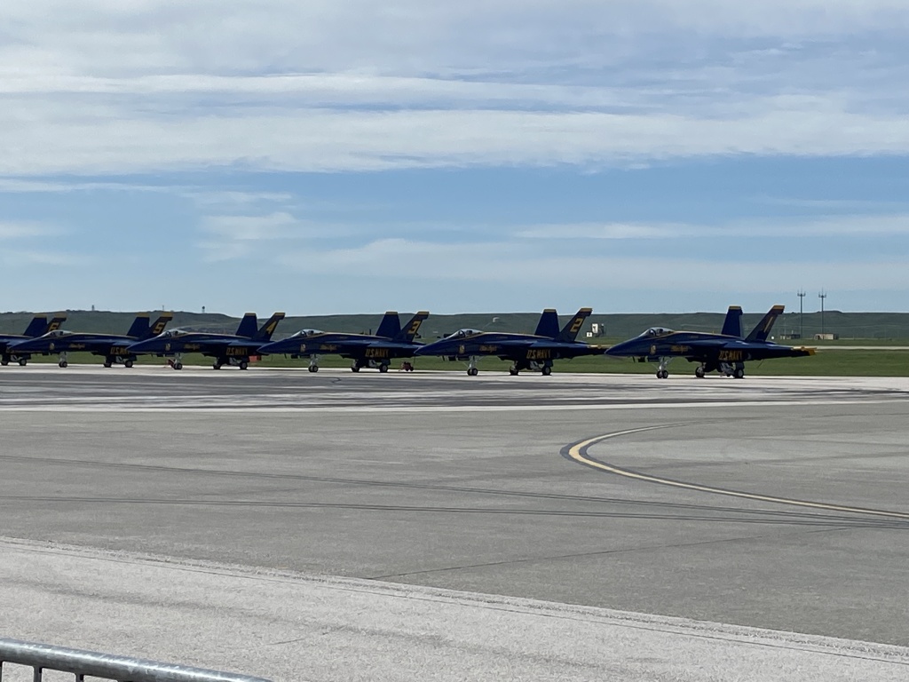 2022/05(May)/BlueAngels-Ellis-AFB/1024x768_2022-05-14-Blue-Angels-Ellis-AFB-014.JPG