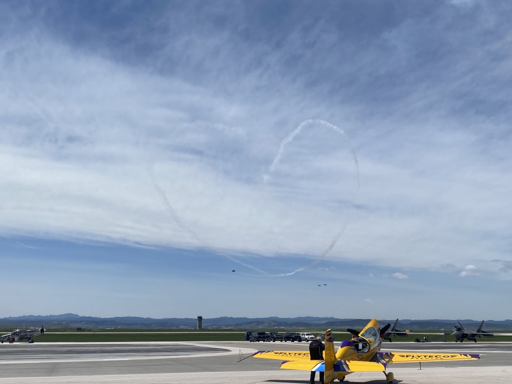 2022/05(May)/BlueAngels-Ellis-AFB/1024x768_2022-05-14-Blue-Angels-Ellis-AFB-063.JPG