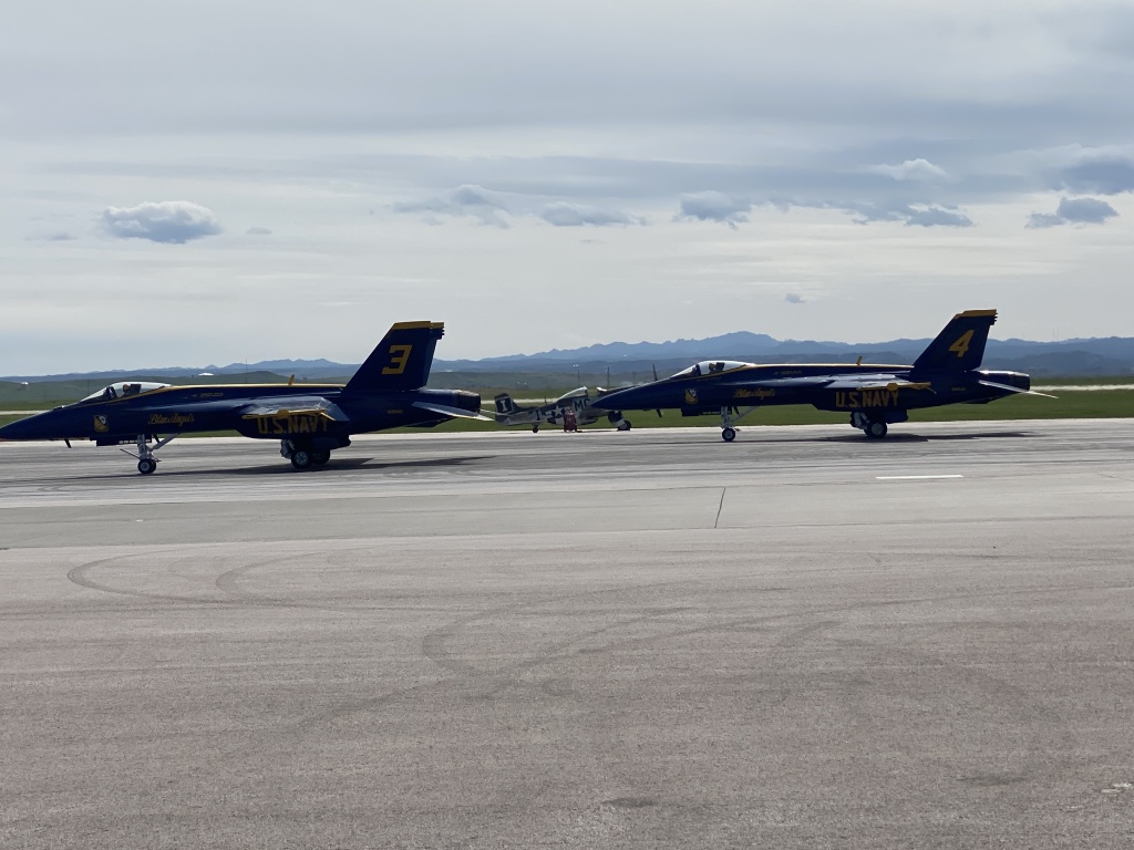 2022/05(May)/BlueAngels-Ellis-AFB/1024x768_2022-05-14-Blue-Angels-Ellis-AFB-095.JPG