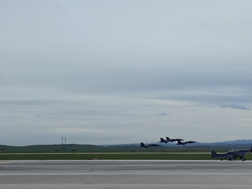 2022/05(May)/BlueAngels-Ellis-AFB/1024x768_2022-05-14-Blue-Angels-Ellis-AFB-097.JPG