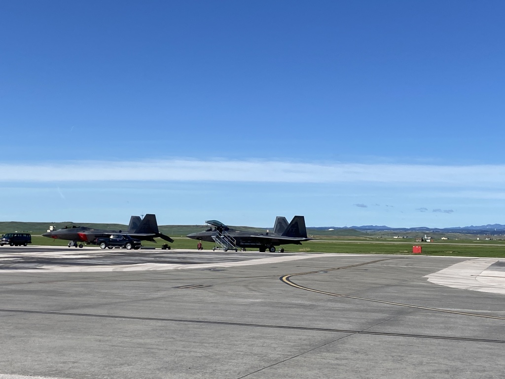 2022/05(May)/BlueAngels-Ellis-AFB/1024x768_2022-05-15-Blue-Angels-Ellis-AFB-001.JPG
