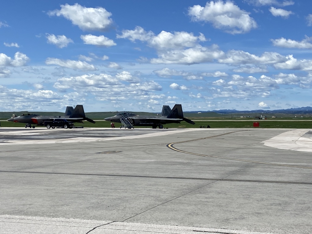 2022/05(May)/BlueAngels-Ellis-AFB/1024x768_2022-05-15-Blue-Angels-Ellis-AFB-036.JPG