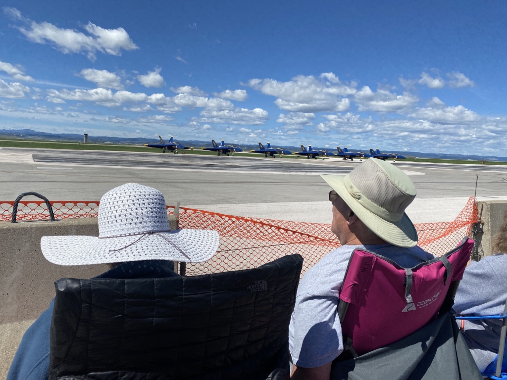 2022/05(May)/BlueAngels-Ellis-AFB/1024x768_2022-05-15-Blue-Angels-Ellis-AFB-043-Janeen-Jim.JPG