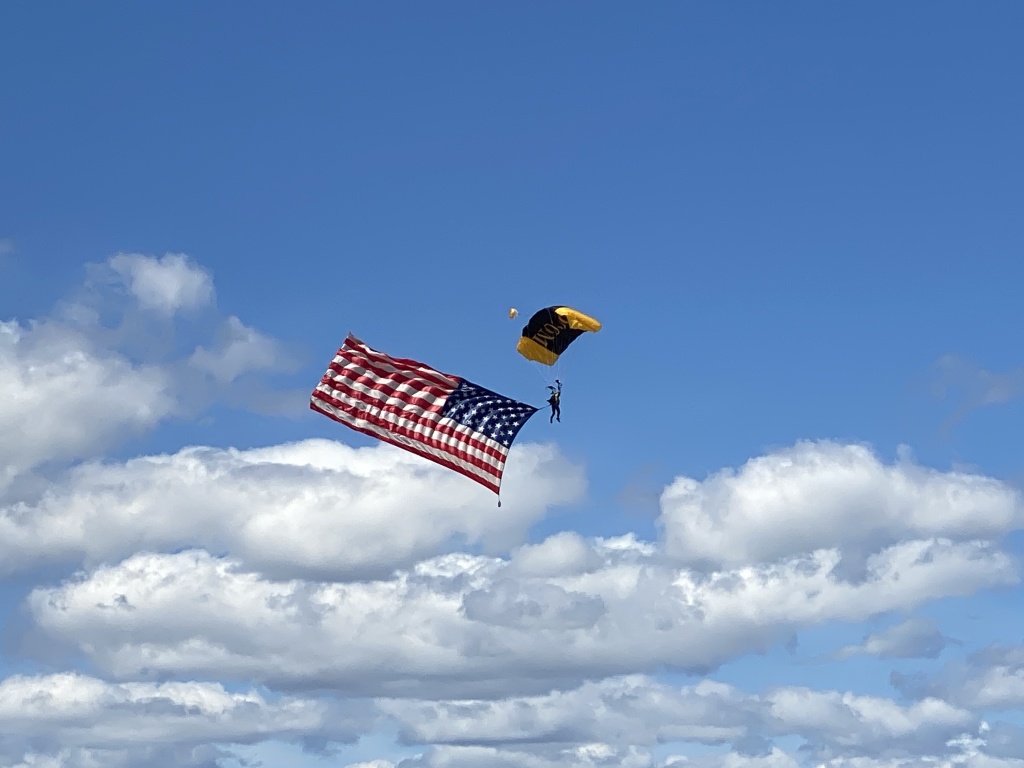 2022/05(May)/BlueAngels-Ellis-AFB/1024x768_2022-05-15-Blue-Angels-Ellis-AFB-045.JPG