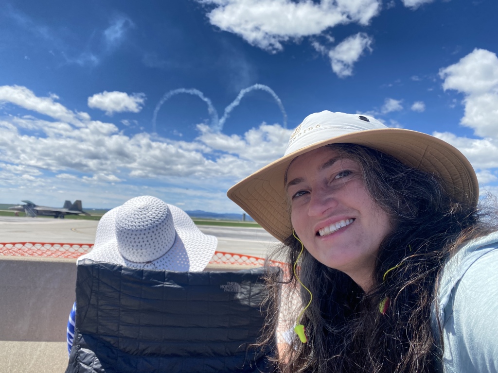 2022/05(May)/BlueAngels-Ellis-AFB/1024x768_2022-05-15-Blue-Angels-Ellis-AFB-048-Suzi-GOOD.JPG