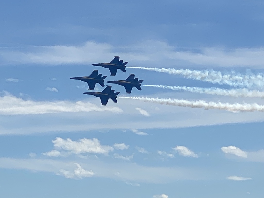 2022/05(May)/BlueAngels-Ellis-AFB/1024x768_2022-05-15-Blue-Angels-Ellis-AFB-090.JPG