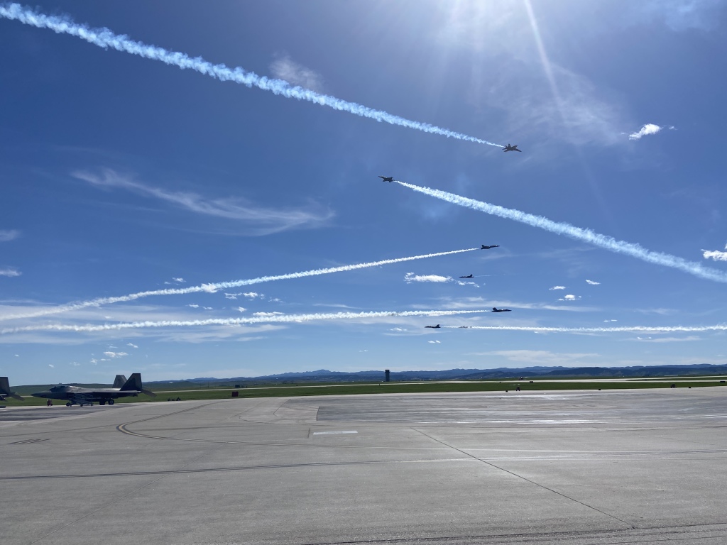 2022/05(May)/BlueAngels-Ellis-AFB/1024x768_2022-05-15-Blue-Angels-Ellis-AFB-150.JPG