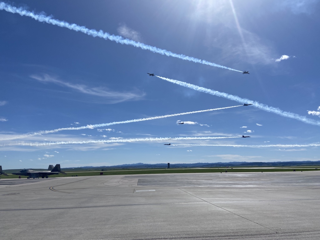 2022/05(May)/BlueAngels-Ellis-AFB/1024x768_2022-05-15-Blue-Angels-Ellis-AFB-151.JPG