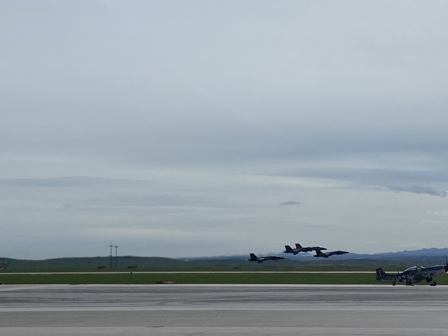 2022/05(May)/BlueAngels-Ellis-AFB/640x480_2022-05-14-Blue-Angels-Ellis-AFB-097.JPG