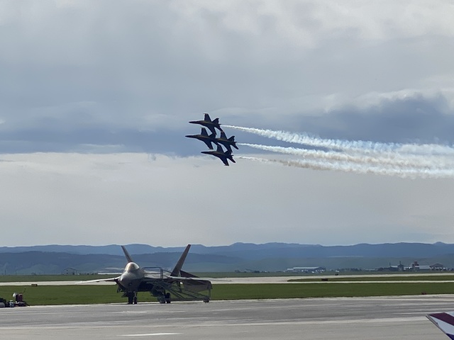 2022/05(May)/BlueAngels-Ellis-AFB/640x480_2022-05-14-Blue-Angels-Ellis-AFB-101.JPG