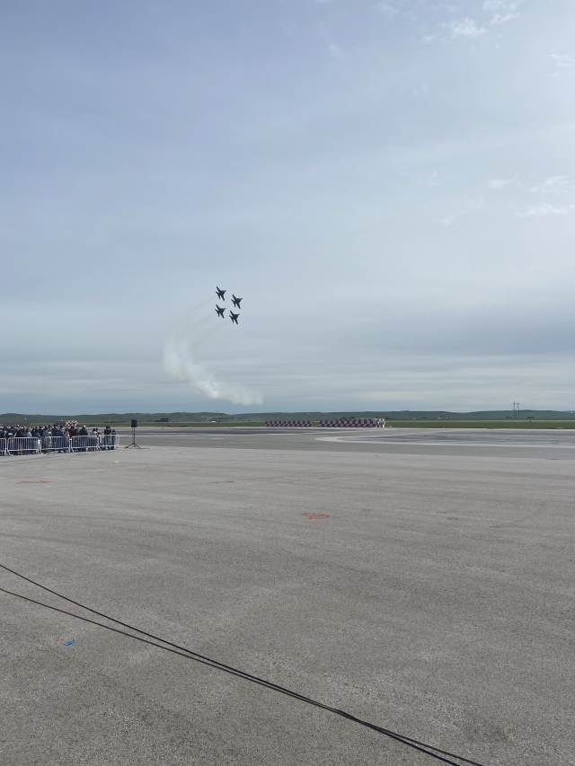 2022/05(May)/BlueAngels-Ellis-AFB/640x480_2022-05-14-Blue-Angels-Ellis-AFB-125.JPG