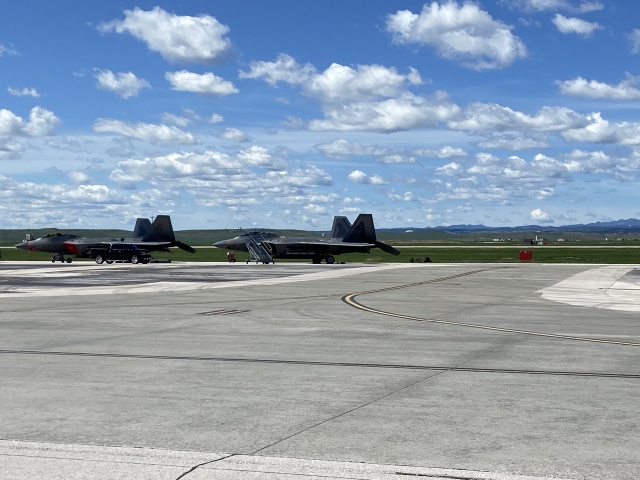 2022/05(May)/BlueAngels-Ellis-AFB/640x480_2022-05-15-Blue-Angels-Ellis-AFB-036.JPG