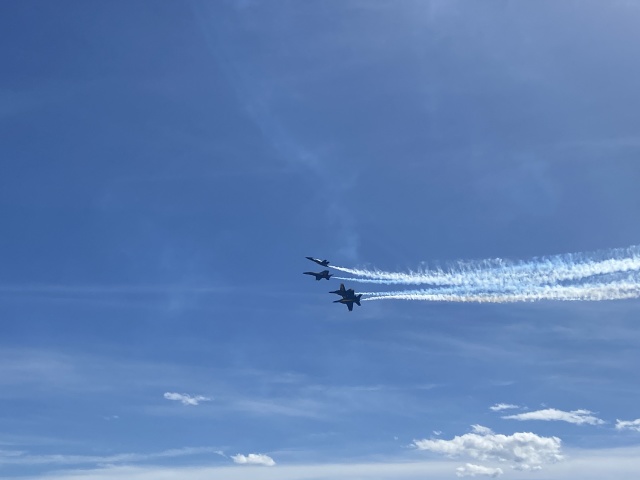 2022/05(May)/BlueAngels-Ellis-AFB/640x480_2022-05-15-Blue-Angels-Ellis-AFB-125.JPG