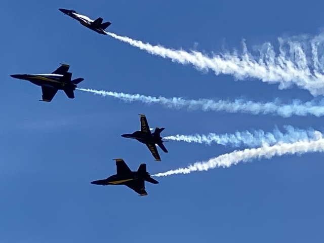 2022/05(May)/BlueAngels-Ellis-AFB/640x480_2022-05-15-Blue-Angels-Ellis-AFB-126.JPG