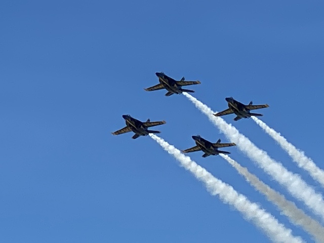 2022/05(May)/BlueAngels-Ellis-AFB/640x480_2022-05-15-Blue-Angels-Ellis-AFB-131.JPG