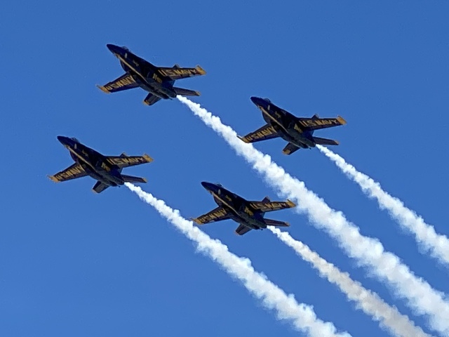 2022/05(May)/BlueAngels-Ellis-AFB/640x480_2022-05-15-Blue-Angels-Ellis-AFB-132.JPG