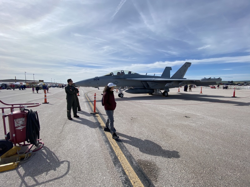 2022/05(May)/BlueAngels-Ellis-AFB/800x600_2022-05-14-Blue-Angels-Ellis-AFB-003-Suzi.JPG