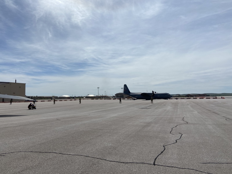2022/05(May)/BlueAngels-Ellis-AFB/800x600_2022-05-14-Blue-Angels-Ellis-AFB-031.JPG