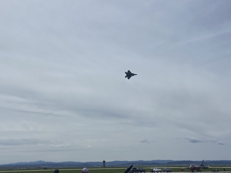 2022/05(May)/BlueAngels-Ellis-AFB/800x600_2022-05-14-Blue-Angels-Ellis-AFB-081.JPG