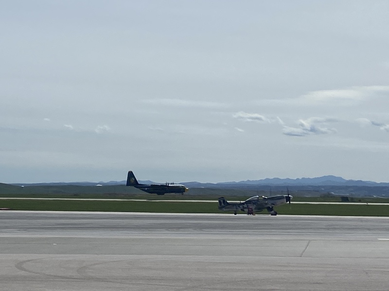 2022/05(May)/BlueAngels-Ellis-AFB/800x600_2022-05-14-Blue-Angels-Ellis-AFB-091.JPG