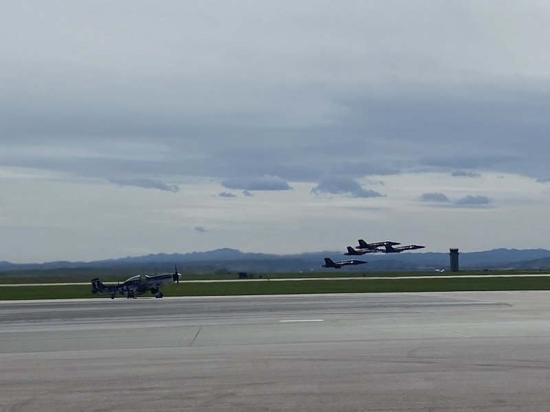 2022/05(May)/BlueAngels-Ellis-AFB/800x600_2022-05-14-Blue-Angels-Ellis-AFB-098.JPG